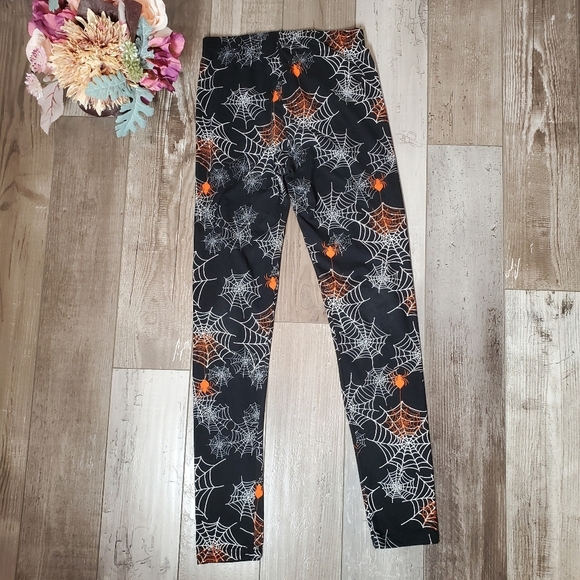 Just One Women's Halloween Leggings Black Orange Spiderwebs Size Small/Medium - Picture 11 of 15